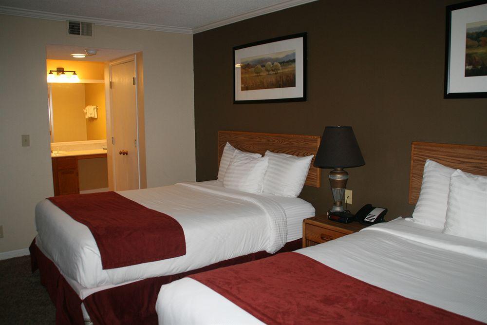 Sterling Hotel And Suites Clive المظهر الخارجي الصورة