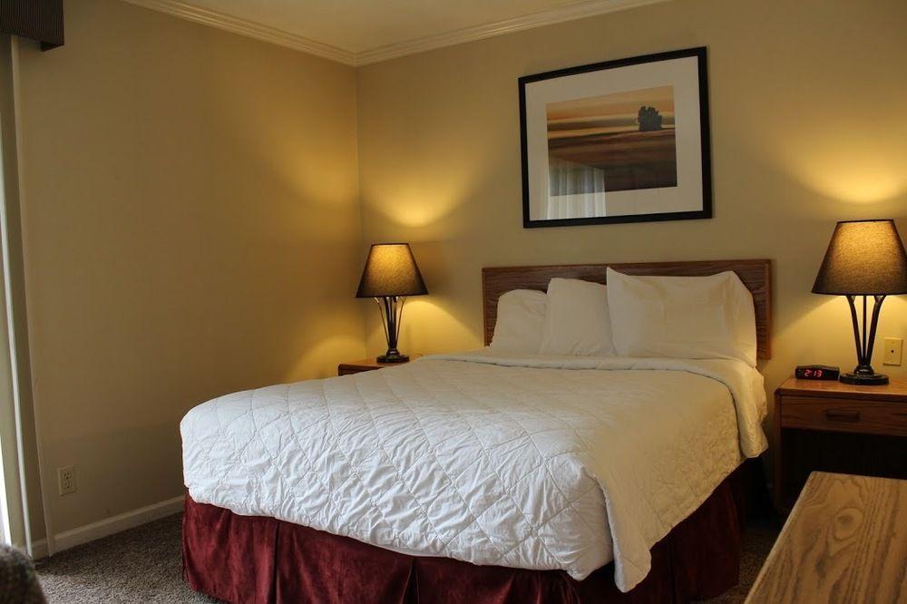 Sterling Hotel And Suites Clive المظهر الخارجي الصورة